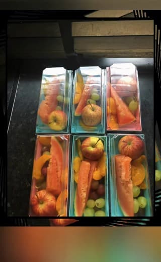 Fruit cups