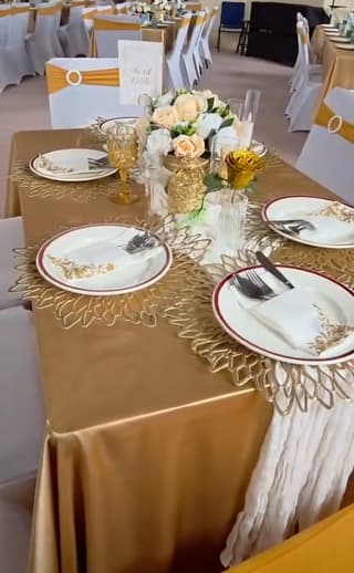 Gold table styling